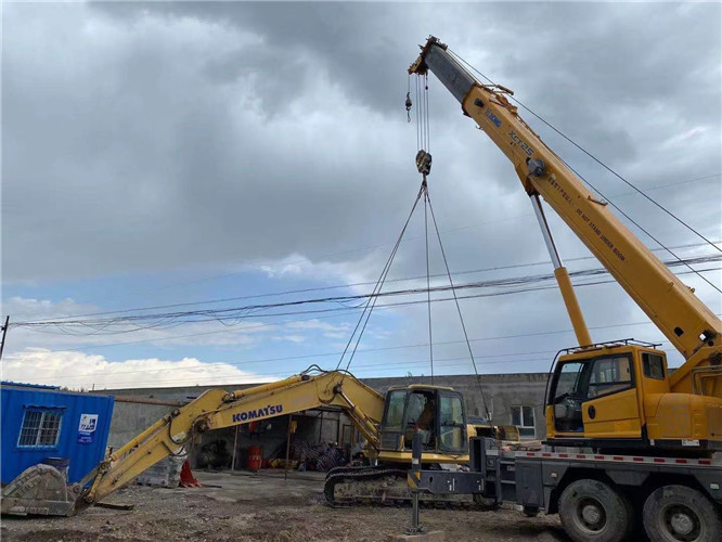 莱西市25吨吊车的工作半径是多少？