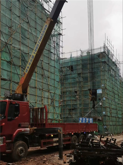 莱西市“慢工细活”—— 吊车的 “微动控制” 技术