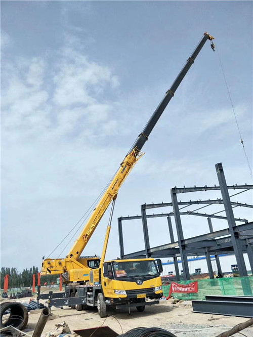 莱西市超高层建筑钢结构吊装案例